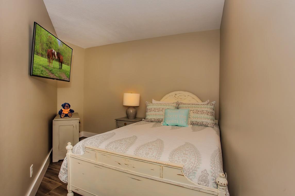 The Majestic - New Listing