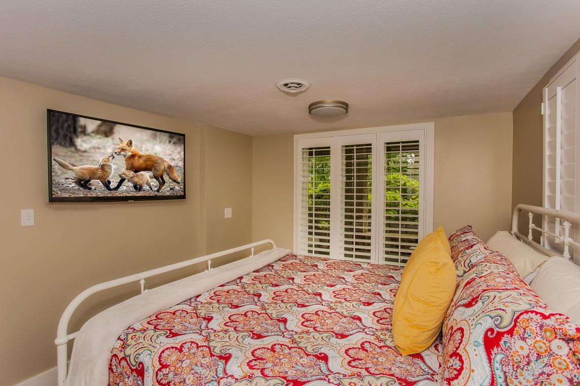 The Majestic - New Listing