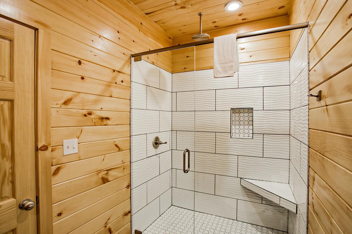 Big Bear Lodge - New Listing 