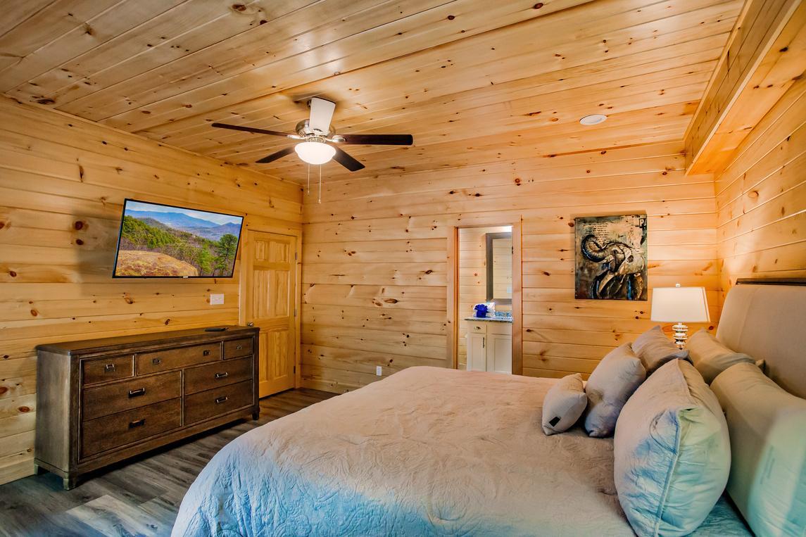 Big Bear Lodge - New Listing 