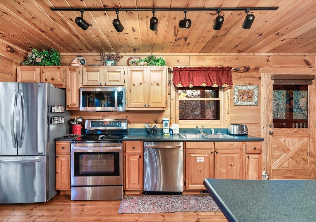 Whisper Ridge - New Listing