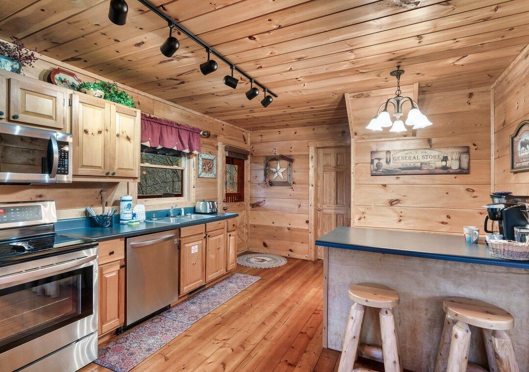 Whisper Ridge - New Listing