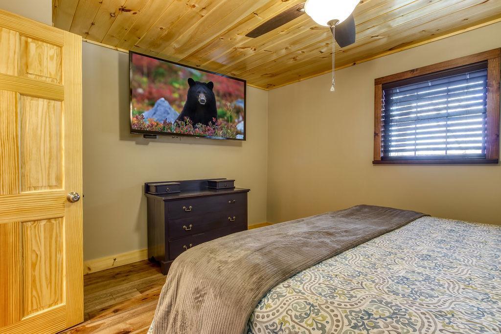 Big Bear Lodge - New Listing 