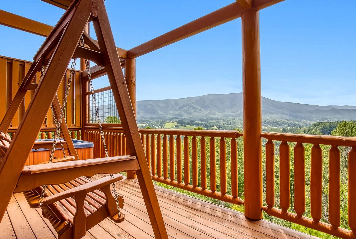 Alta Vista - New Listing