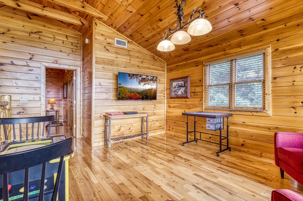 Alta Vista - New Listing