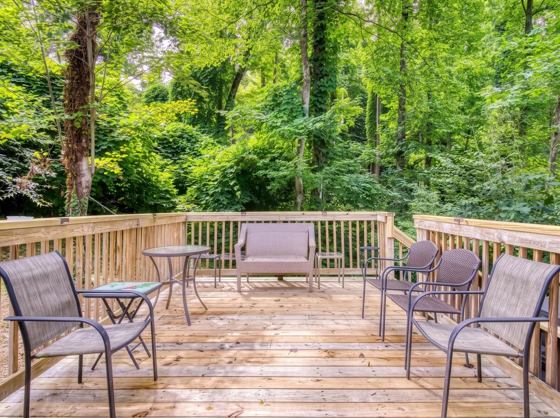 Bear Cub Retreat - In Gatlinburg