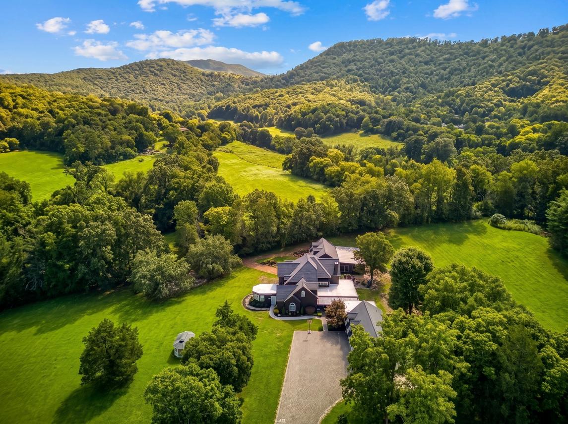 Bella Villa - New Listing