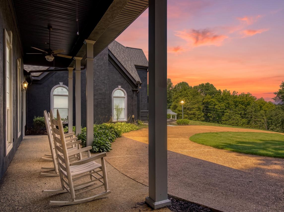 Bella Villa - New Listing