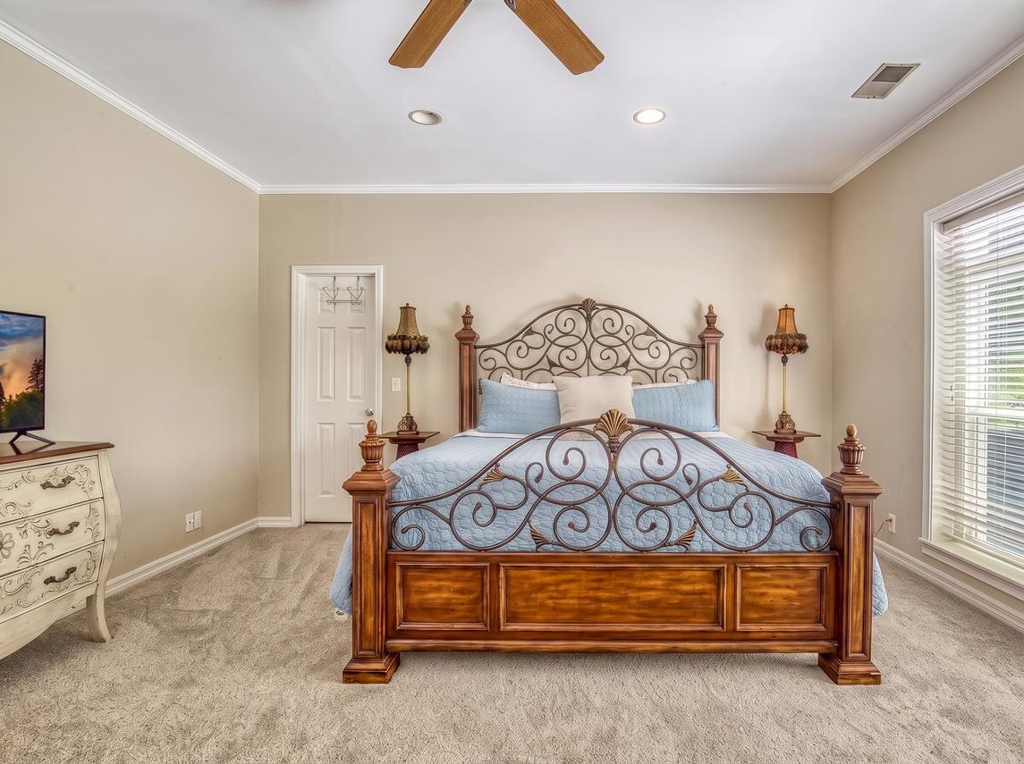 Bella Villa - New Listing