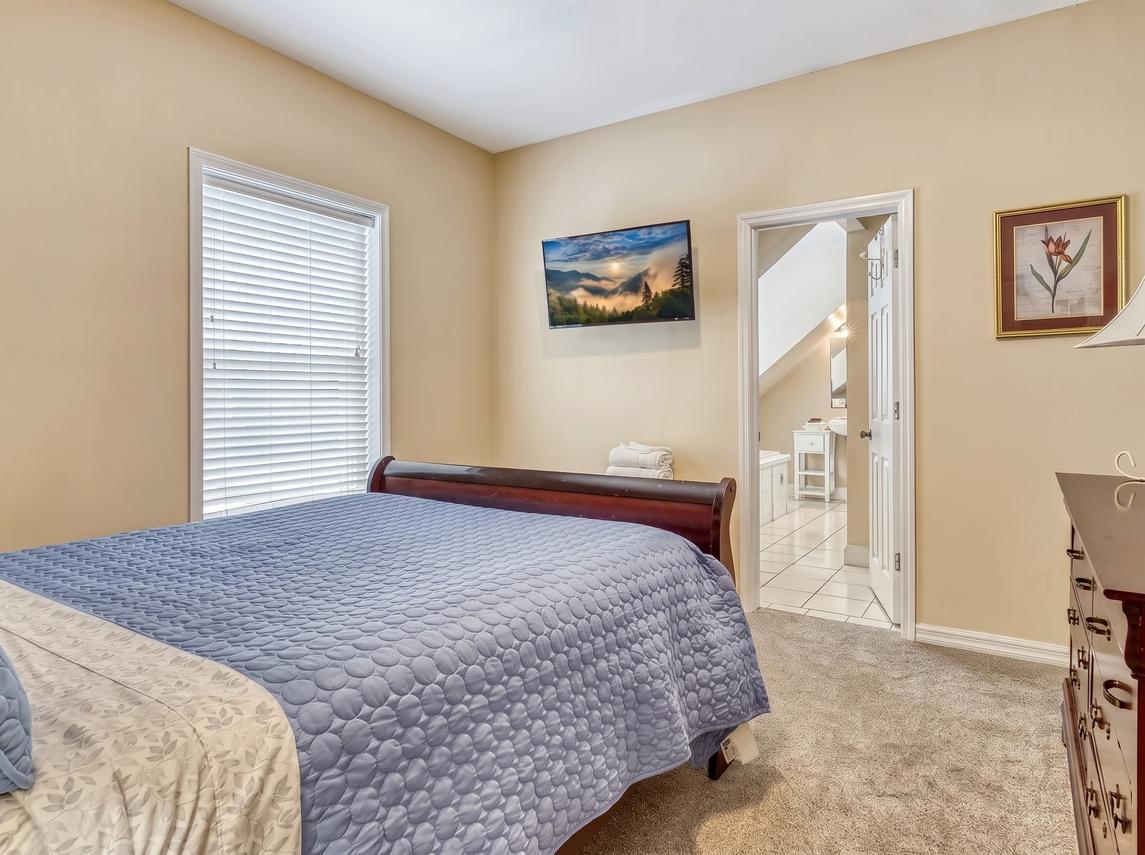 Bella Villa - New Listing