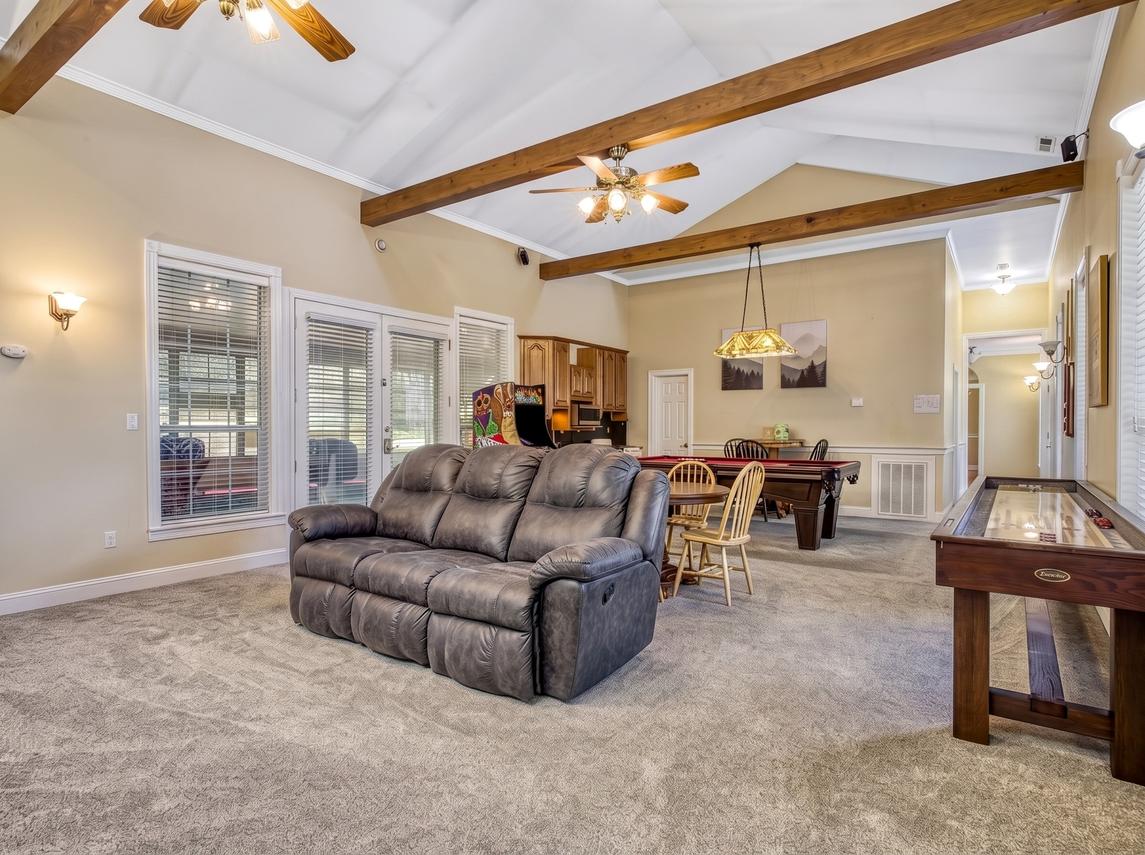 Bella Villa - New Listing