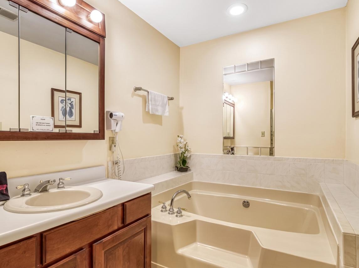 Bella Villa - New Listing
