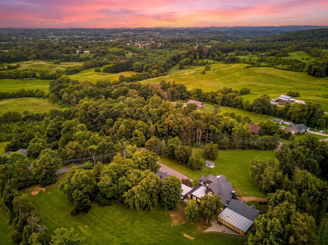 Bella Villa - New Listing