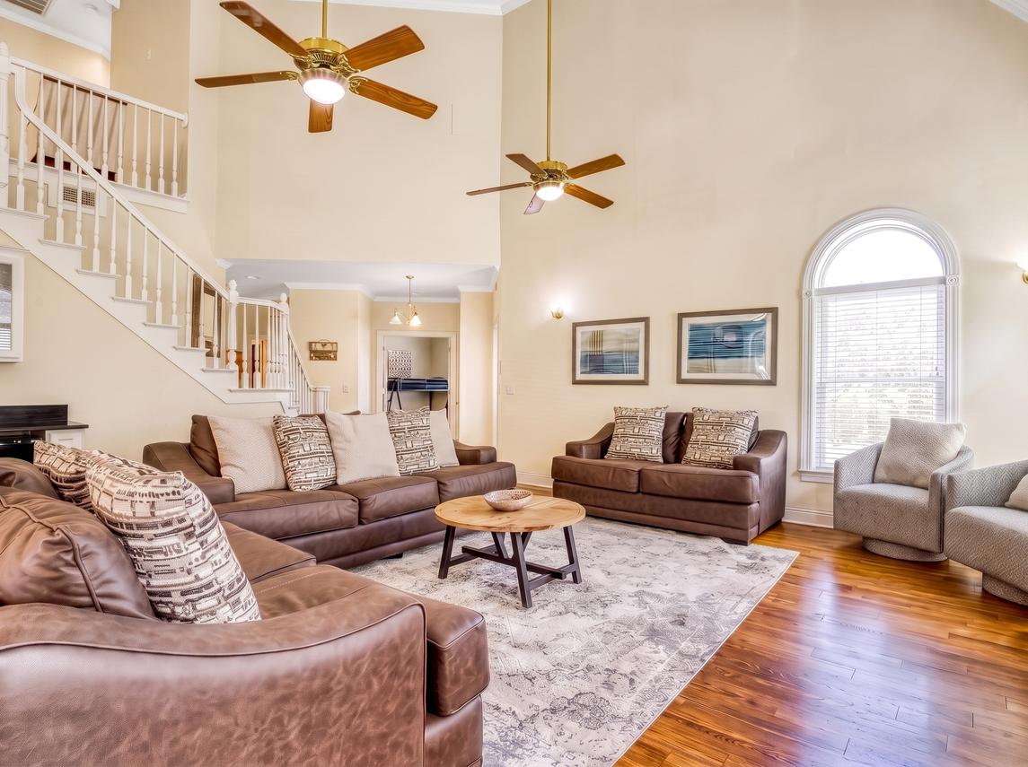 Bella Villa - New Listing
