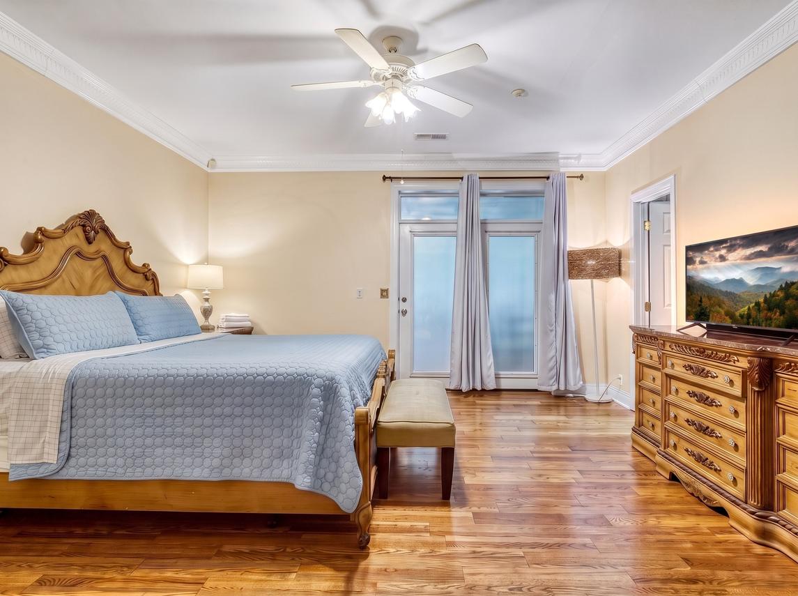 Bella Villa - New Listing