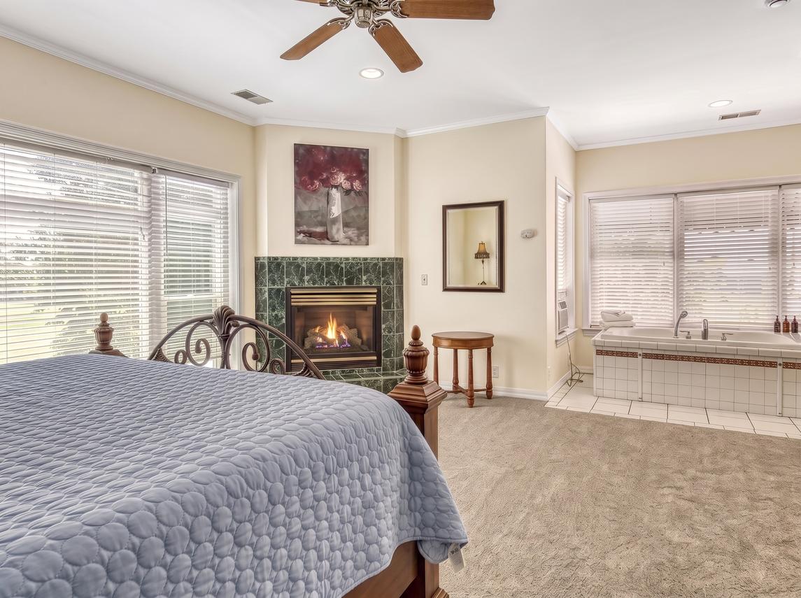 Bella Villa - New Listing