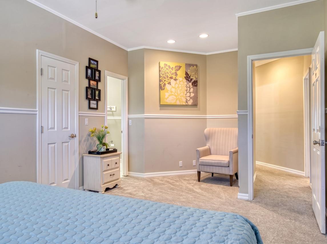 Bella Villa - New Listing