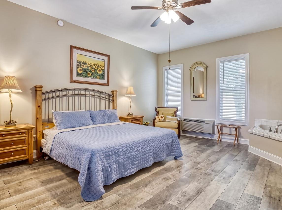 Bella Villa - New Listing