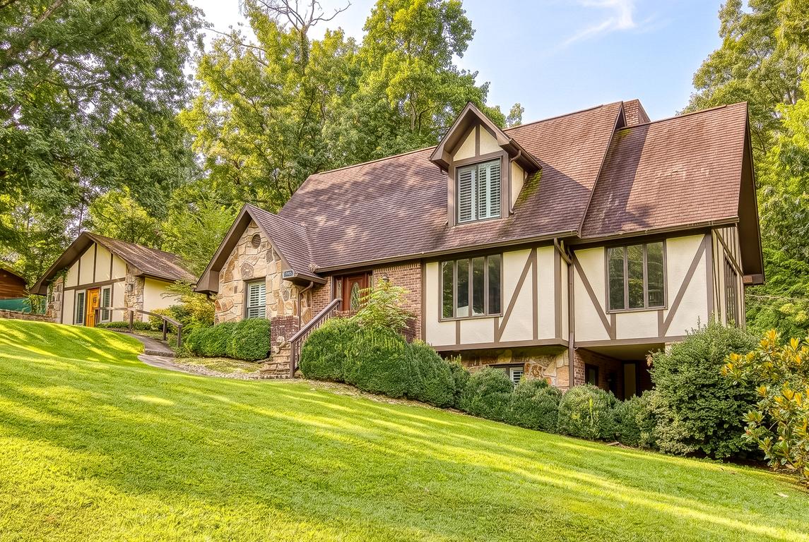 The Majestic - New Listing