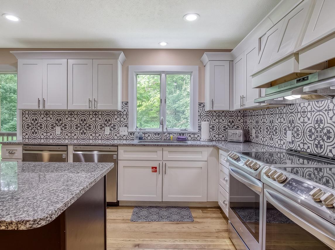 The Majestic - New Listing
