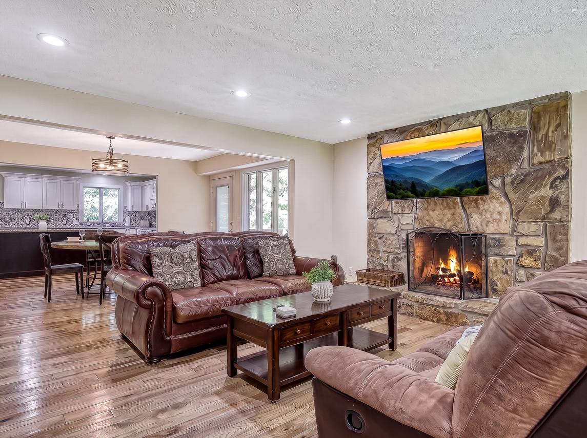 The Majestic - New Listing