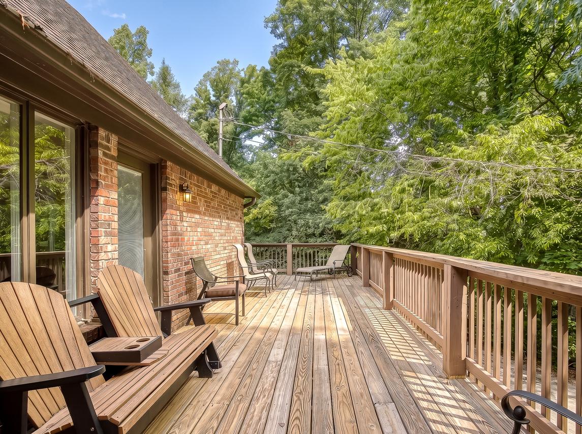 The Majestic - New Listing