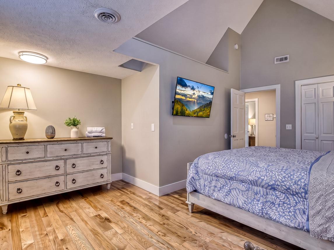 The Majestic - New Listing