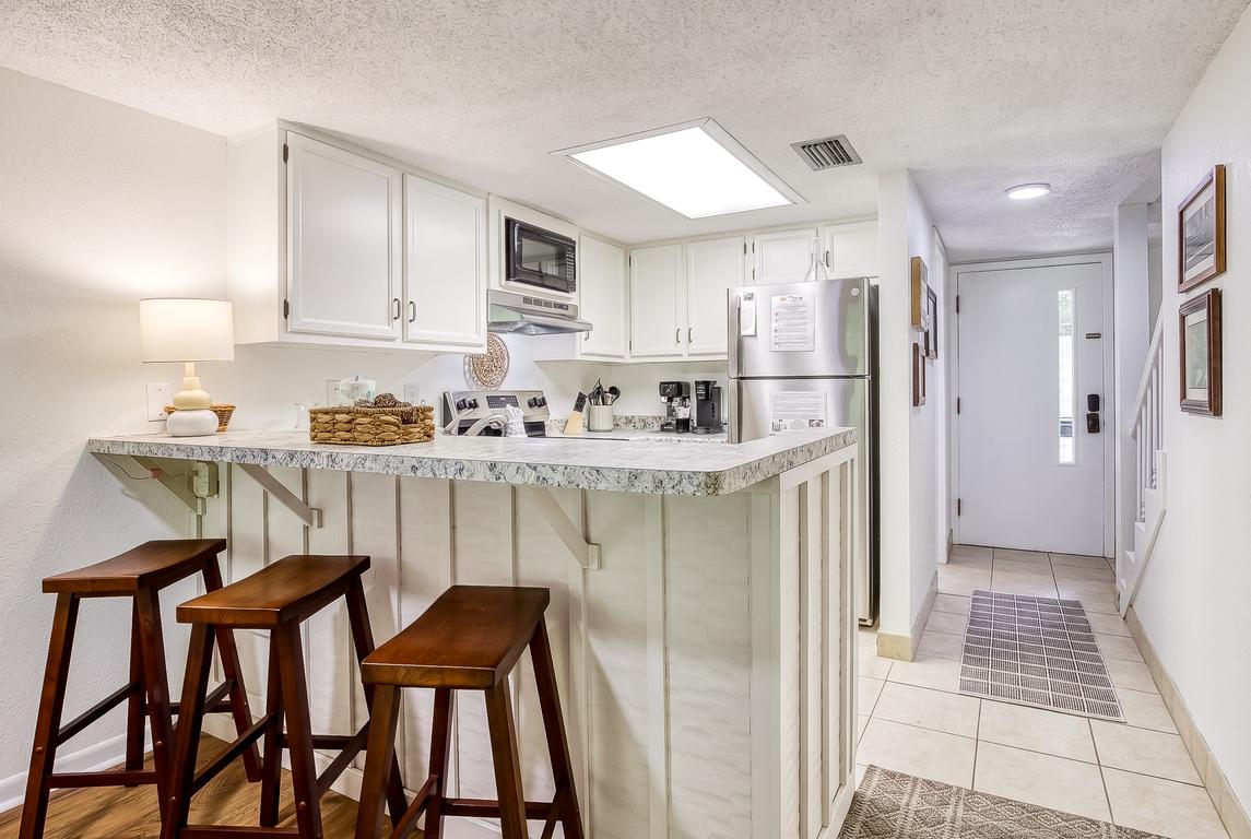 Streamview Condo - New Listing