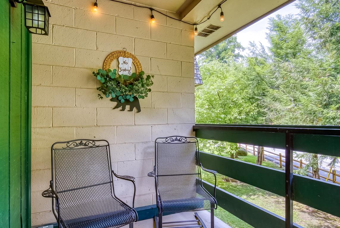 Streamview Condo - New Listing