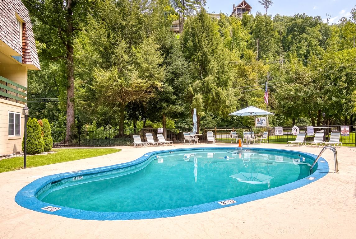 Streamview Condo - New Listing