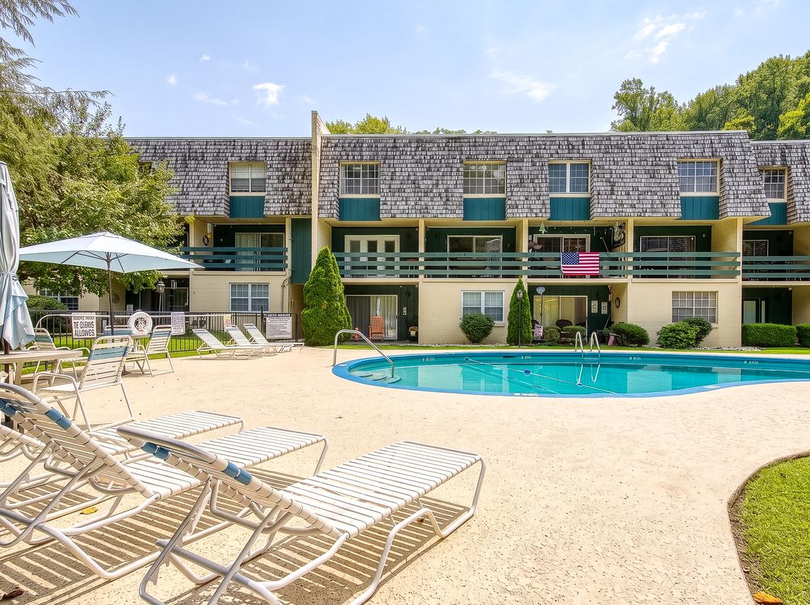 Streamview Condo - New Listing