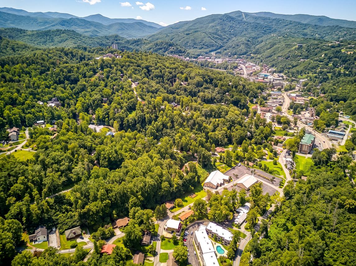 Streamview Condo - New Listing