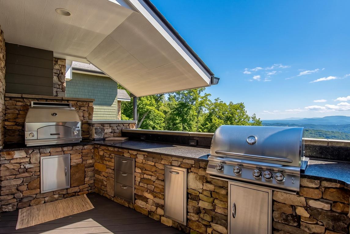 Bear Necessities Lodge - New Listing