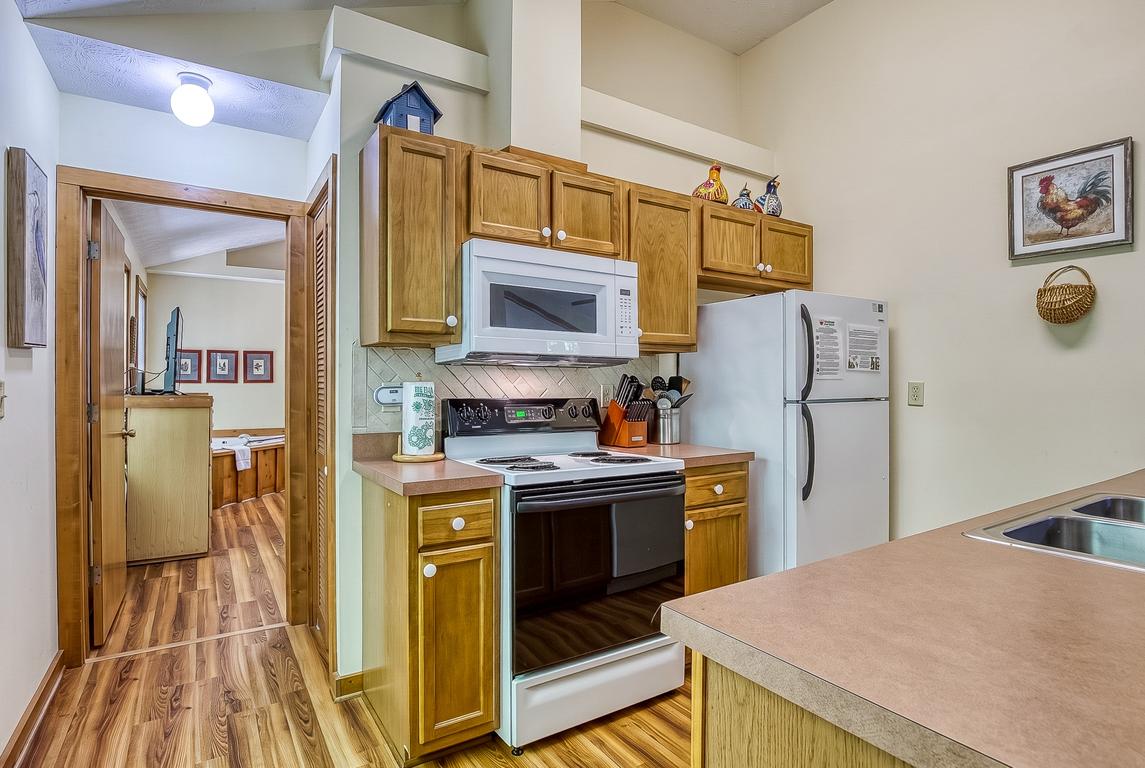 The Bird Hallar - New Listing