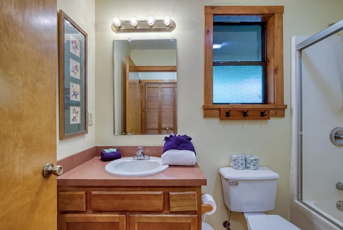 The Bird Hallar - New Listing