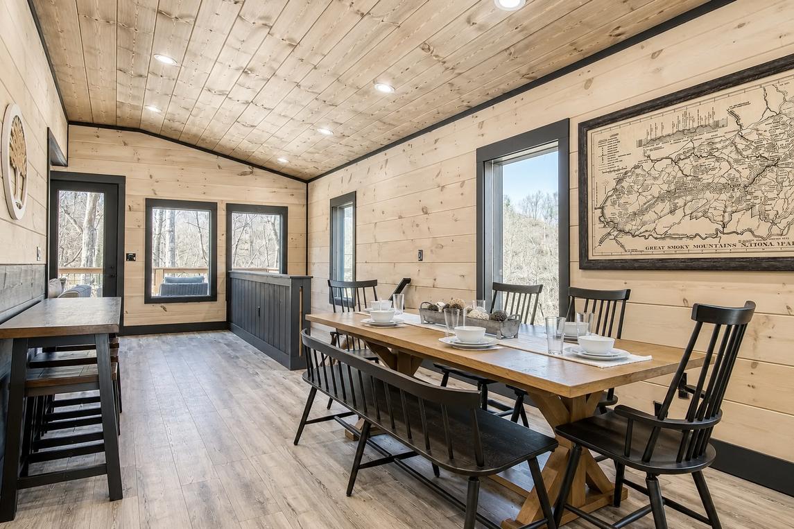 Whiskey Splash Cabin - New listing