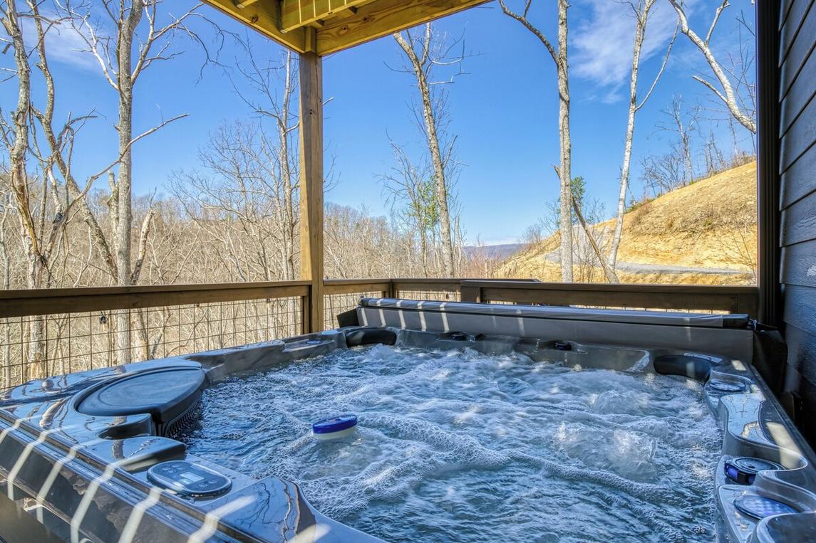 Whiskey Splash Cabin - New listing