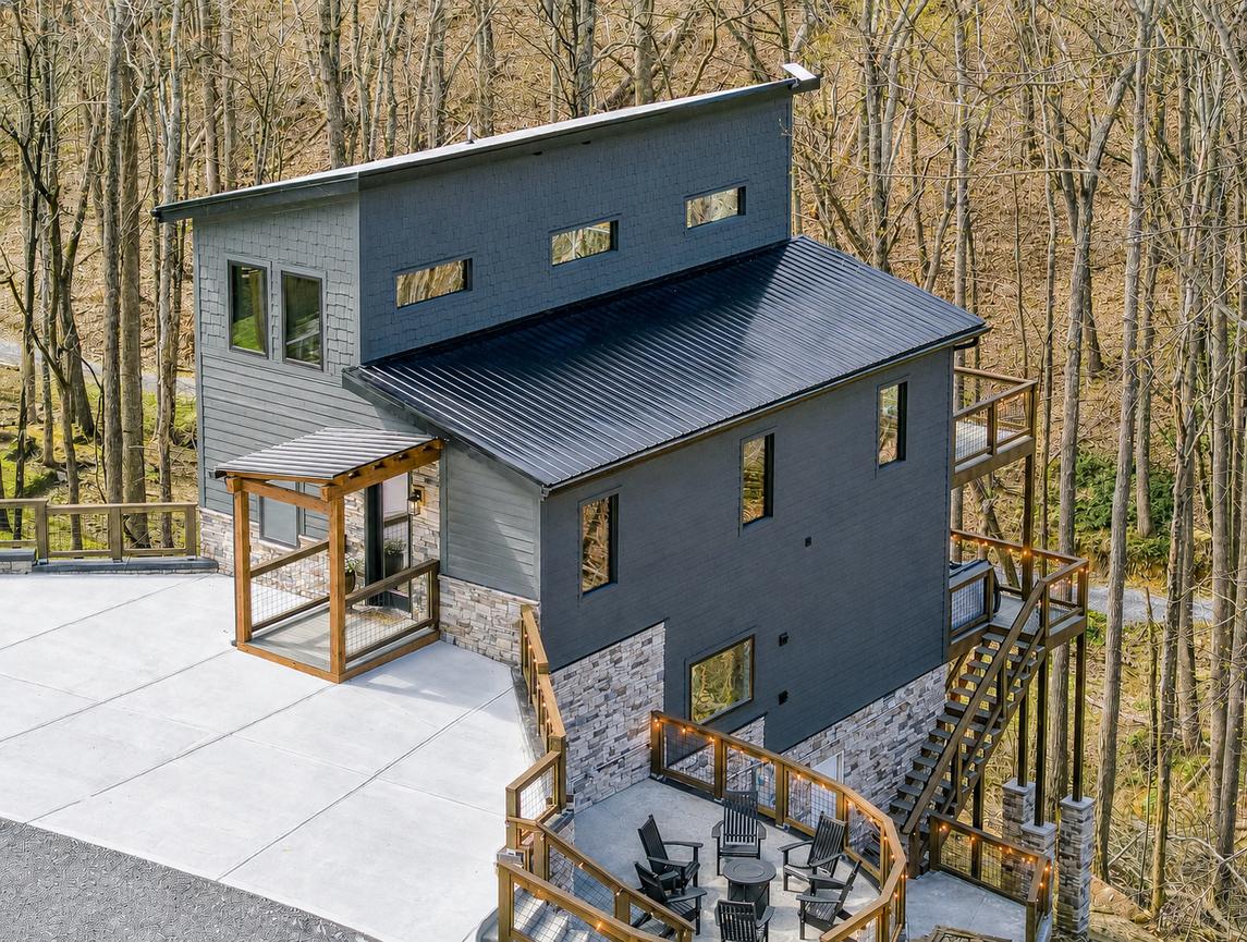 Whiskey Splash Cabin - New listing