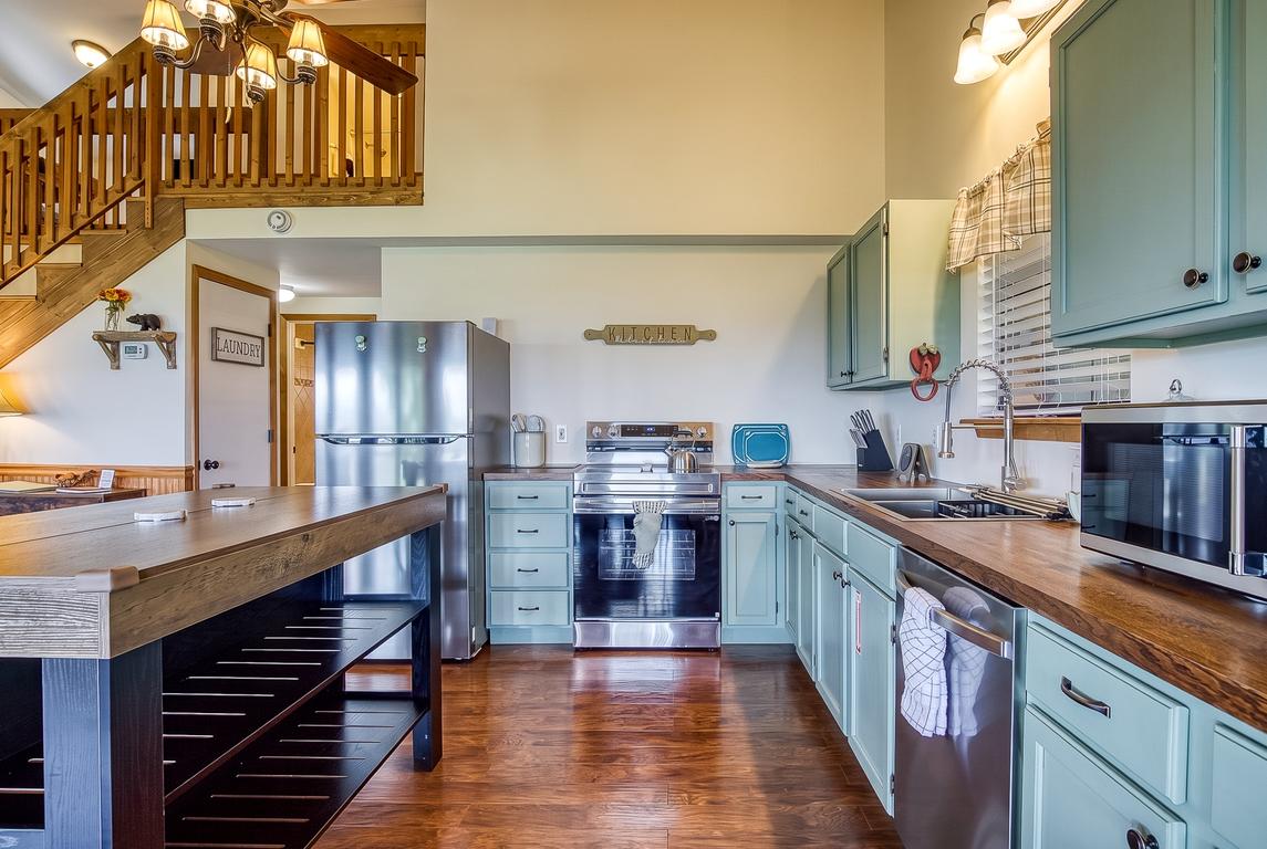 Canopy View Lodge - New Listing