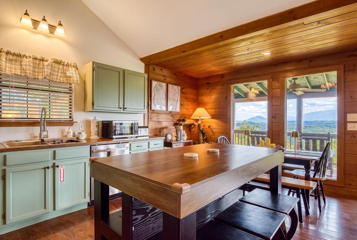 Canopy View Lodge - New Listing