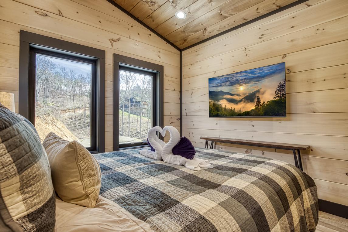 Whiskey Splash Cabin - New listing