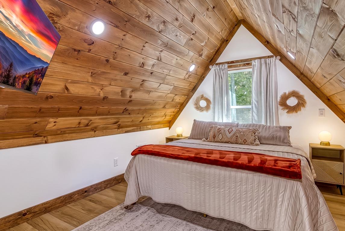 The Happy Hideaway - New Listing