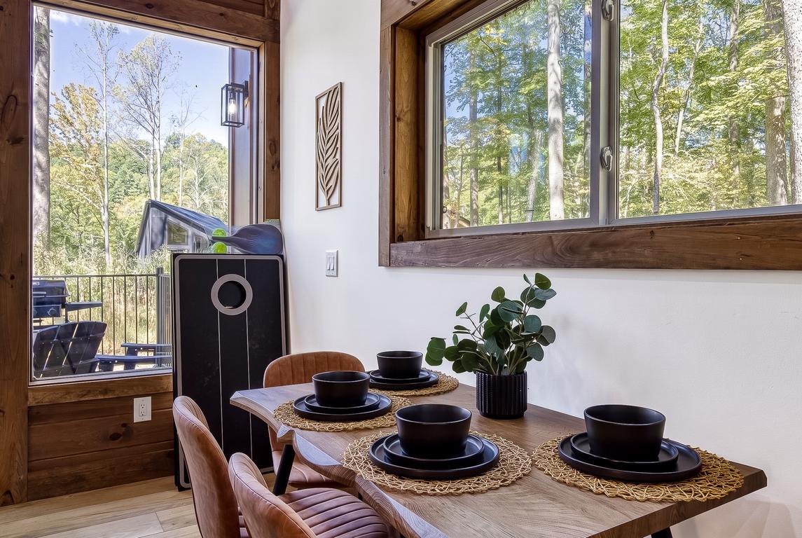 The Happy Hideaway - New Listing