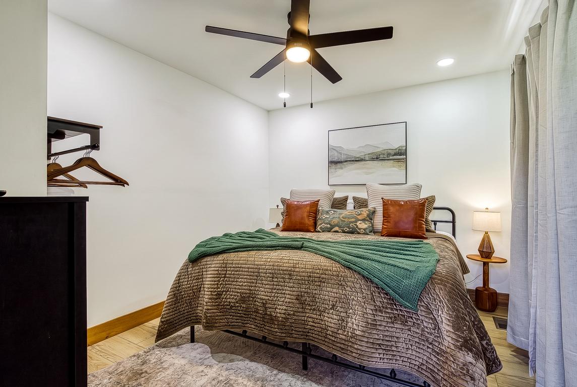 The Happy Hideaway - New Listing
