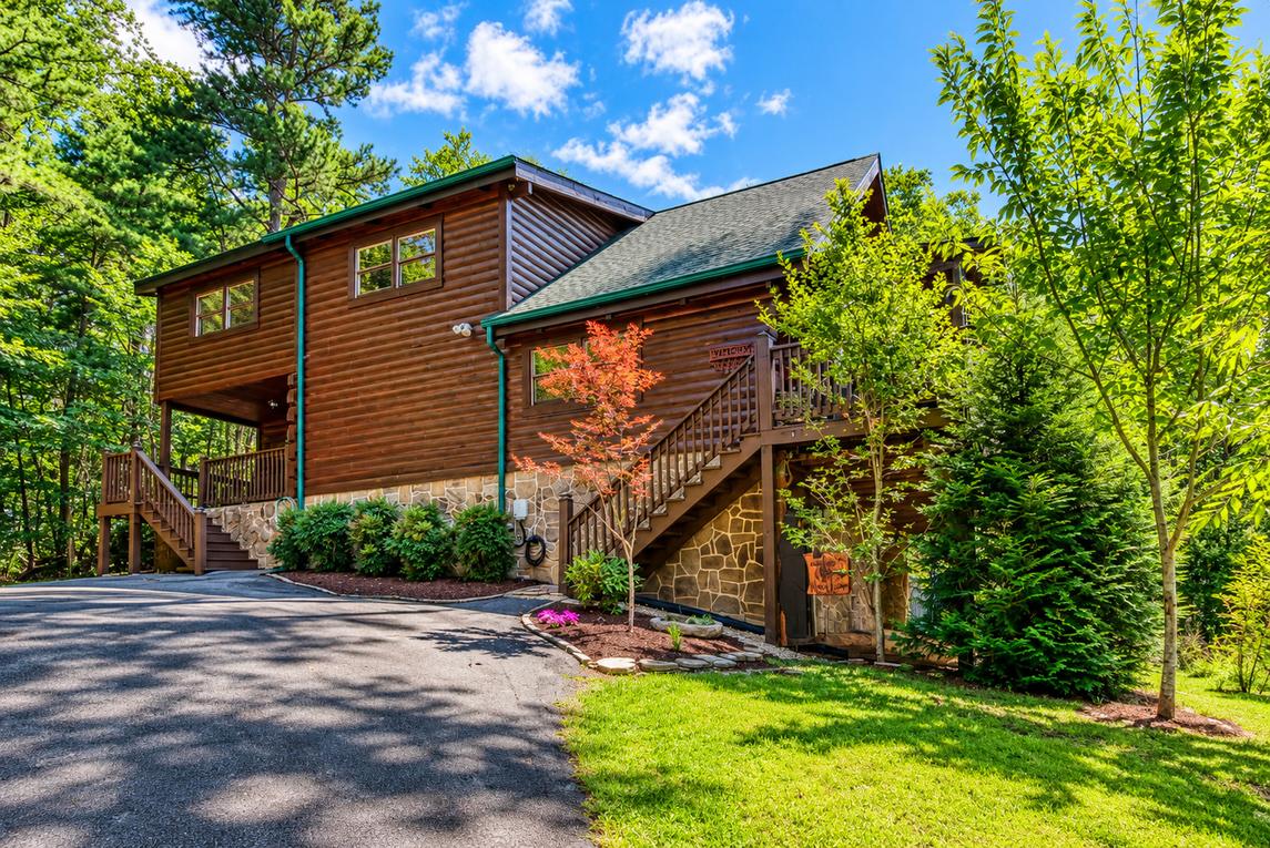 3 Peaks View - New Listing