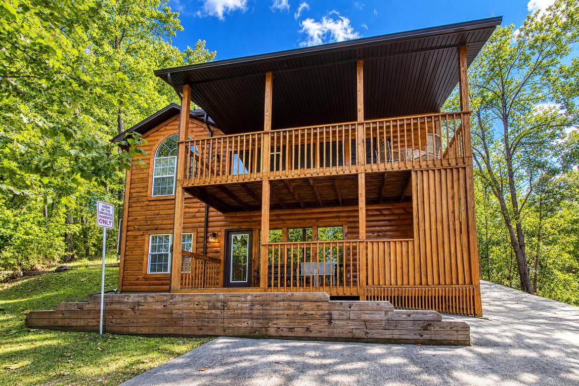 High in the Smokies - New Listing