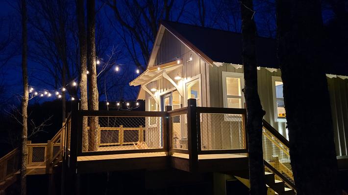 Chasing Fireflies Treehouse