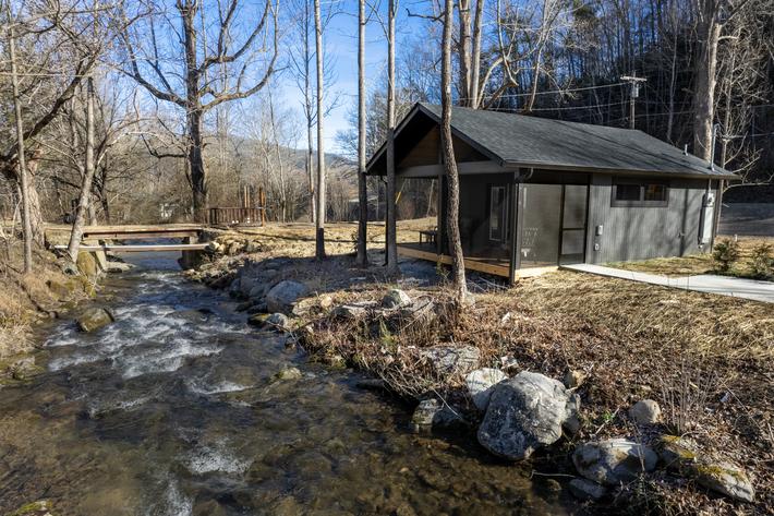 The Cottage At Greenbriar Creek