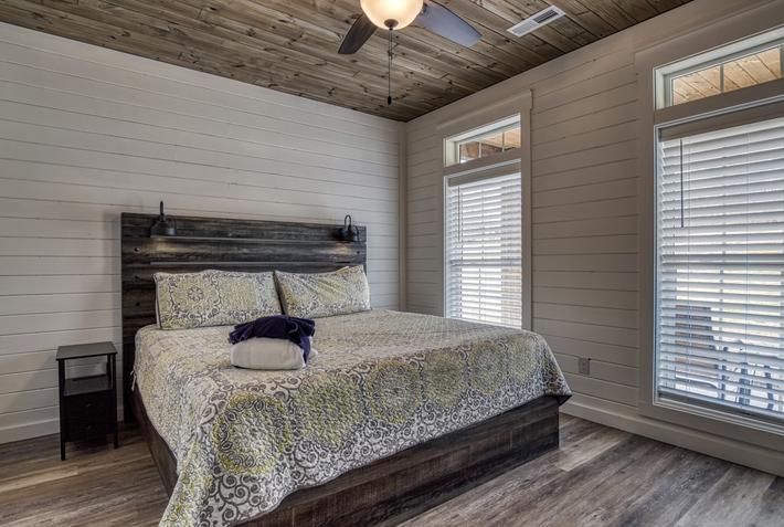 Lazy River Cabin