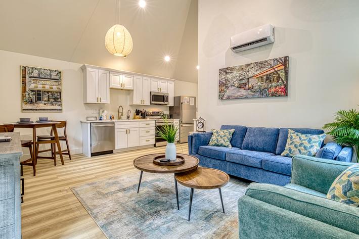 Twin Peaks Unit 2 - New Listing